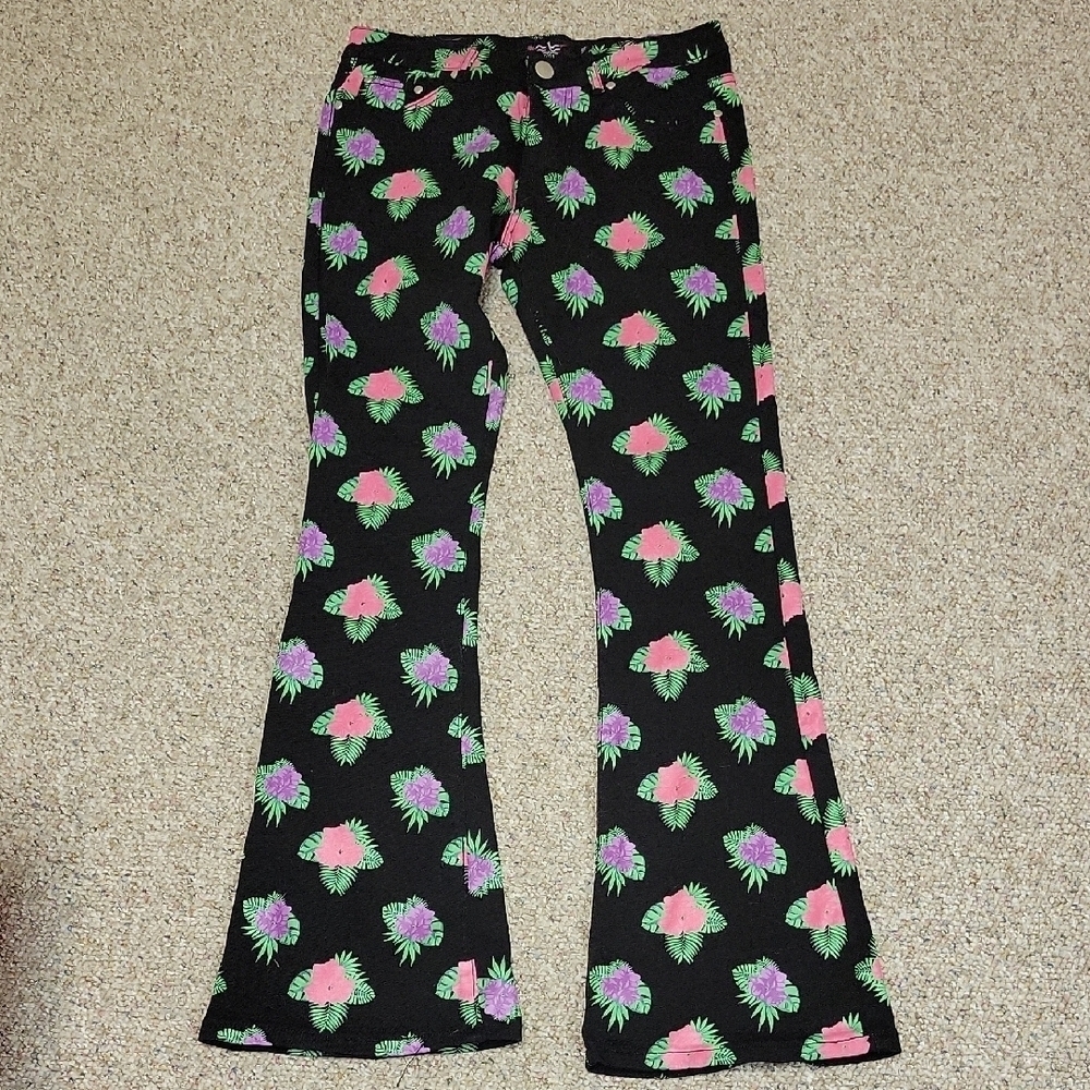 Fallon Taylor Black Hibiscus Flare Leg Jeans women's Sz 28. western festival